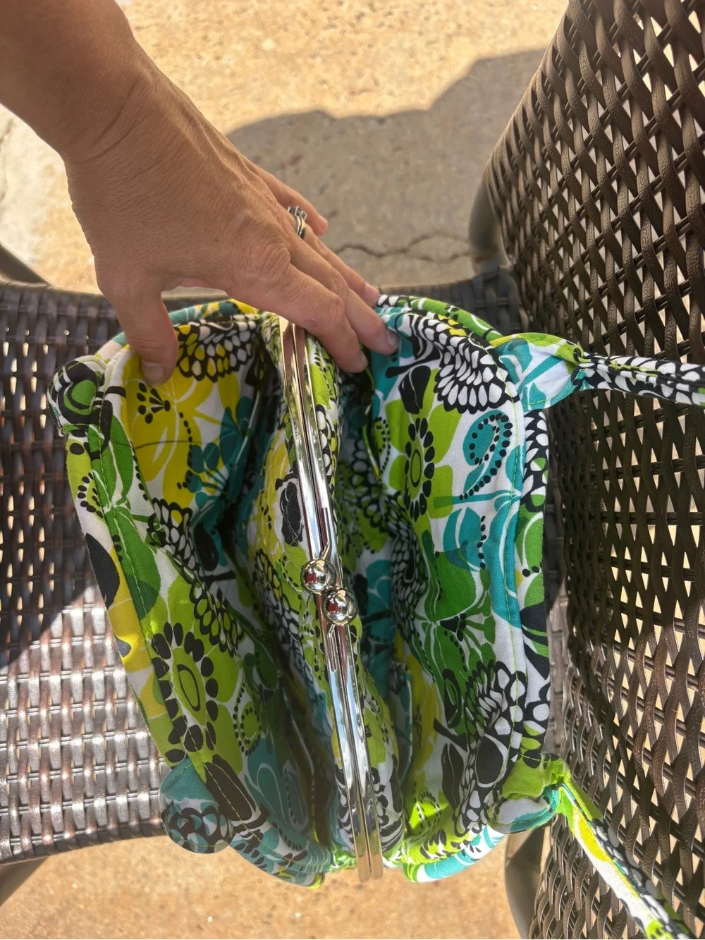 Vera Bradley “Limes up” eloise kiss-lock shoulder bag
